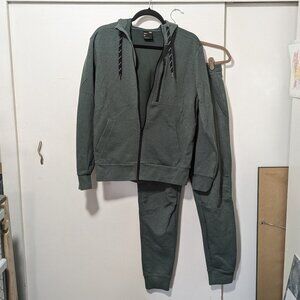 GapFit Performance Hoodie and Jogger Pants Set - XS
